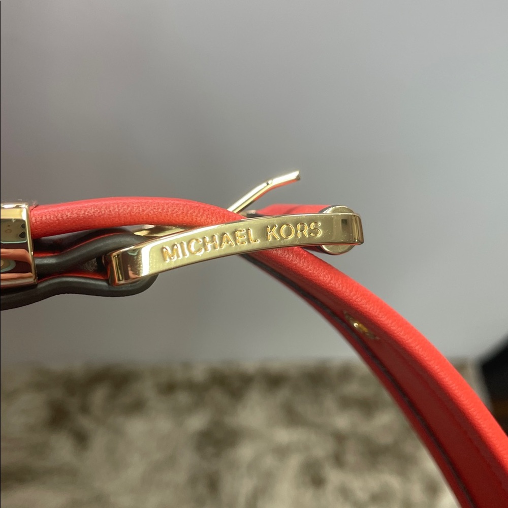 Michael Kors ‘Colby’ Medium Shoulder Bag - Picture 7 of 14